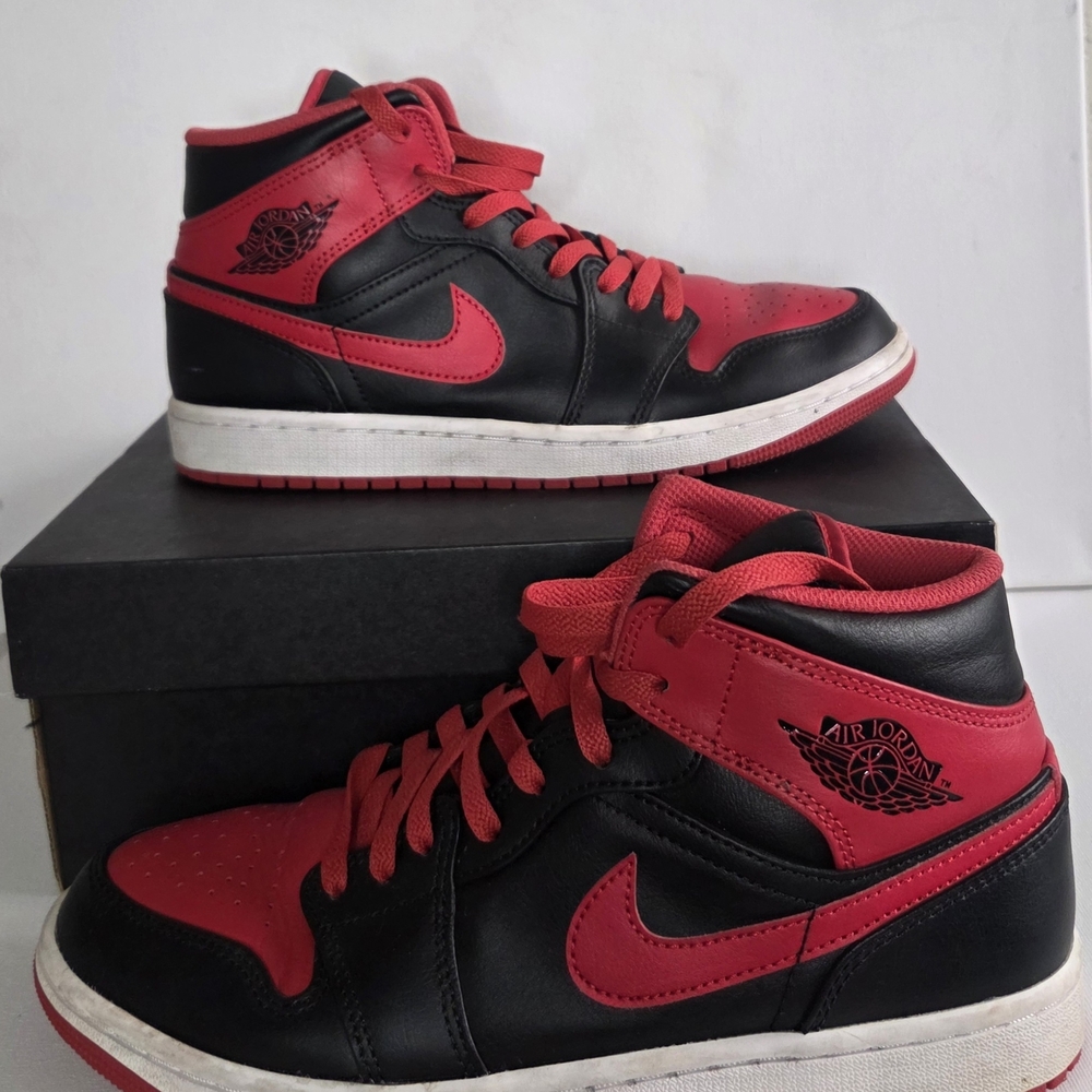 Air Jordan 1 Mid Alternate Bred Size 8 Red/Black/White